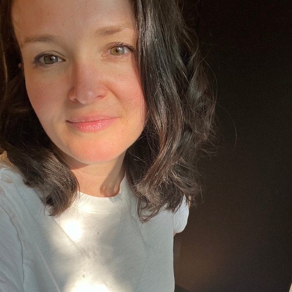 Meet your Posher, Jessica - Picture 1 of 1